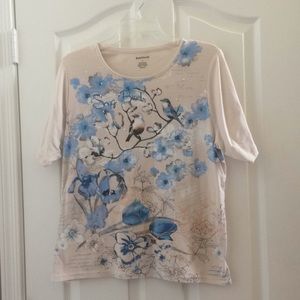 FINAL MARKDOWN Ladies bonworth songbirds tee small